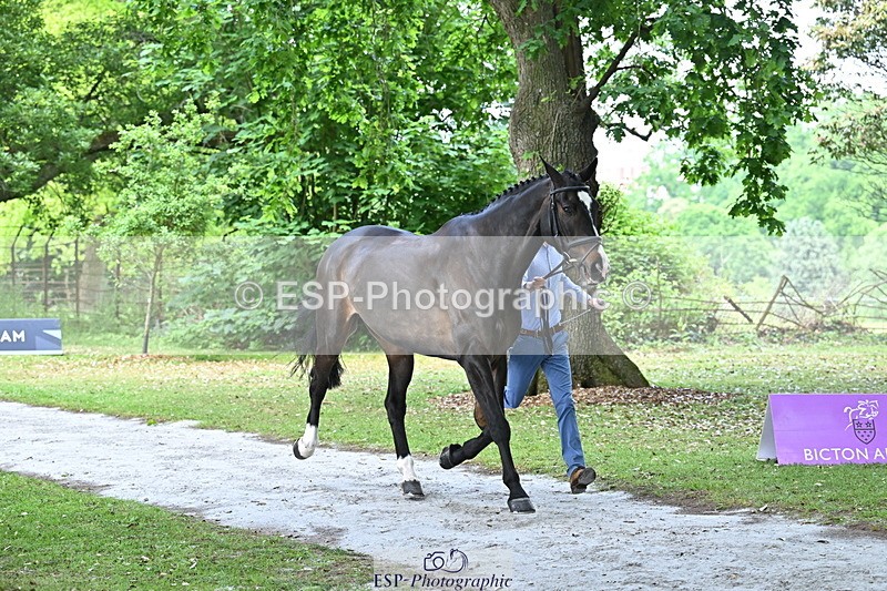 250521A-143809-00134 - A-012-Archie.Tulloch-ZIPPED.UP