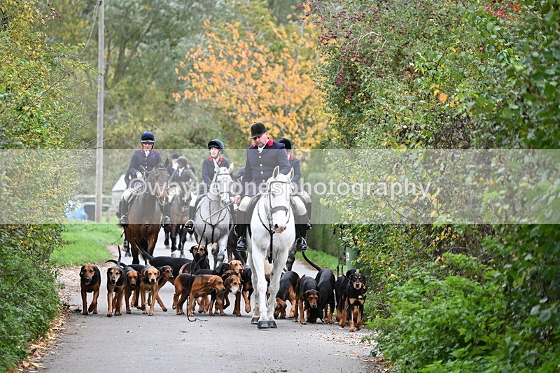 WJ6_8312 - Walk Home..