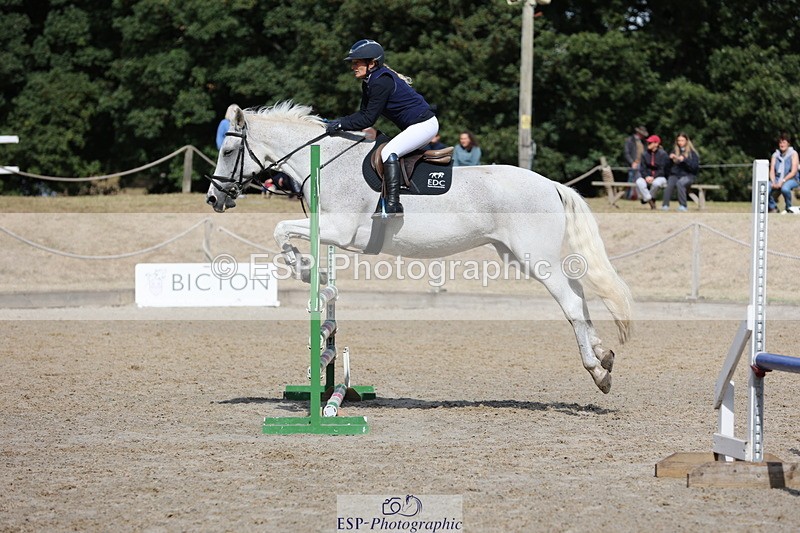 250829A-111903-01338 - Cls 7 British Novice and 90cm