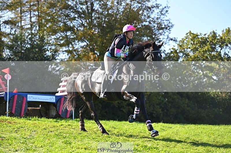 241026-124038-13416 - 423-Alexandra.Erskine.Scott-PRIMITIVE.DAYLIGHT