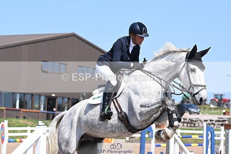 250514-143859-00579 - Foxhunter and 1.20m Open
