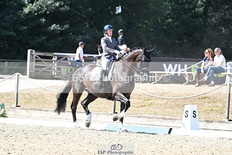 250810A-112901-05964 - 119-Lucy.BakerLast.Dancer