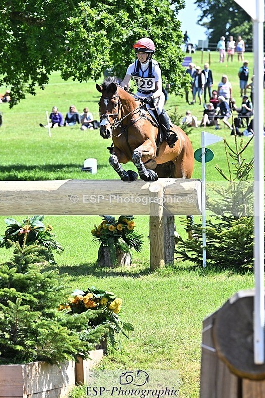 240525-111416-12255 - 329-GLOBAL_AMARETTO-Charlotte_Agnew