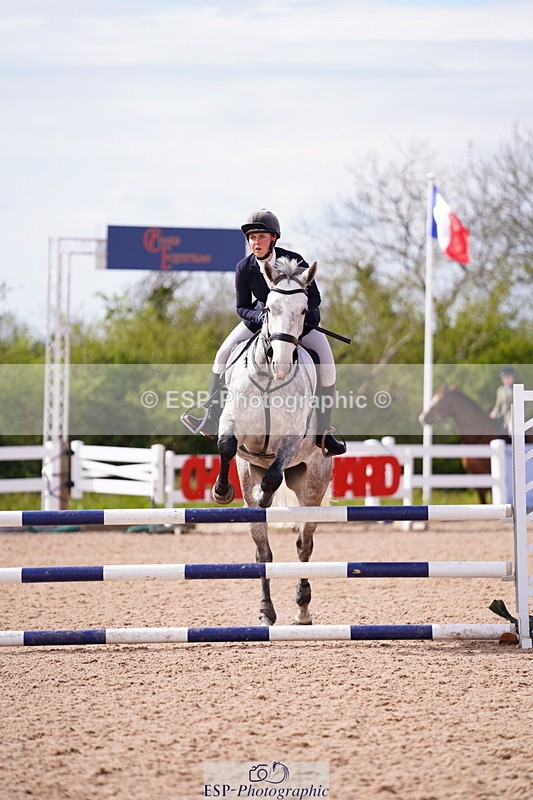 240506A-162022-10085 - Cls 23 Club 90cm