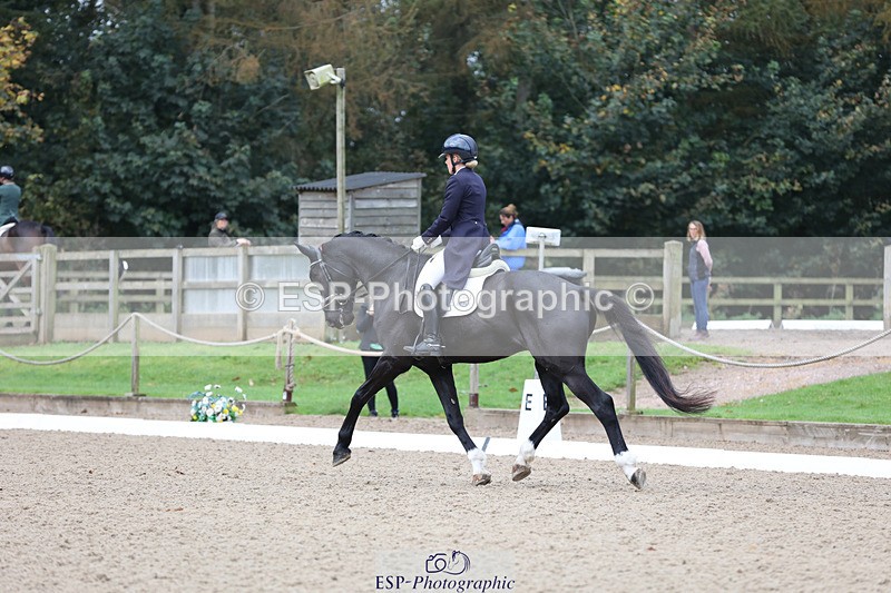 241024-102124-01569 - 132-Mollie.Summerland-MOJO