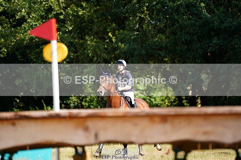 250802A-162204-07940 - E-212-Neil.Roberts-SUMMER.SOLSTICE