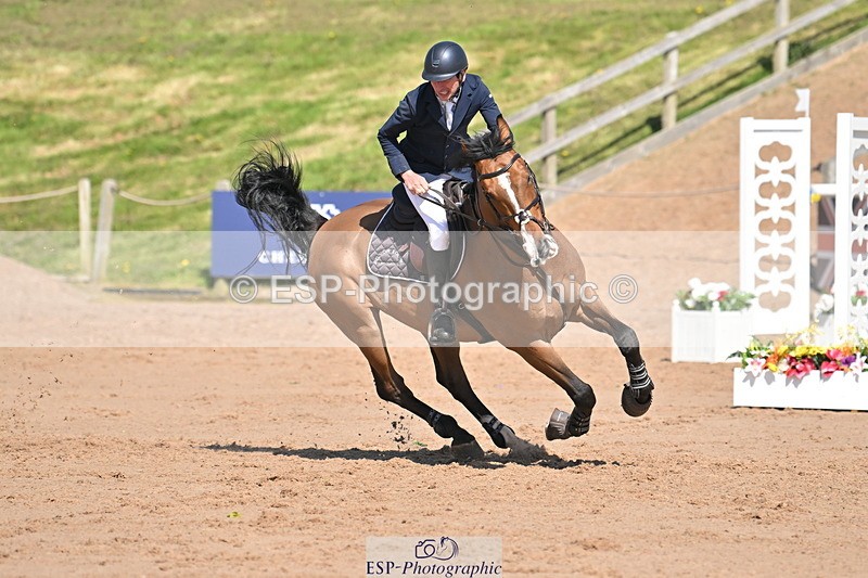 240420A-144836-11835 - Cls 7, 2 Star Medium Tour 1.35m