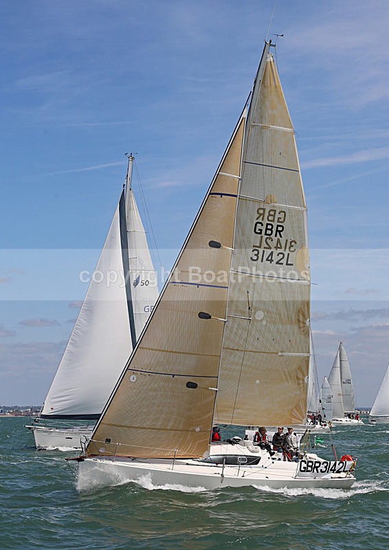 130601 GBR3142L WT7A9826 - ROUND THE ISLAND RACE - 1st June 2013