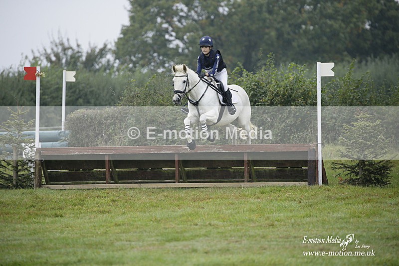 WWHT 171021 0177 - Novice Restricted (0.80m)  17/10/21