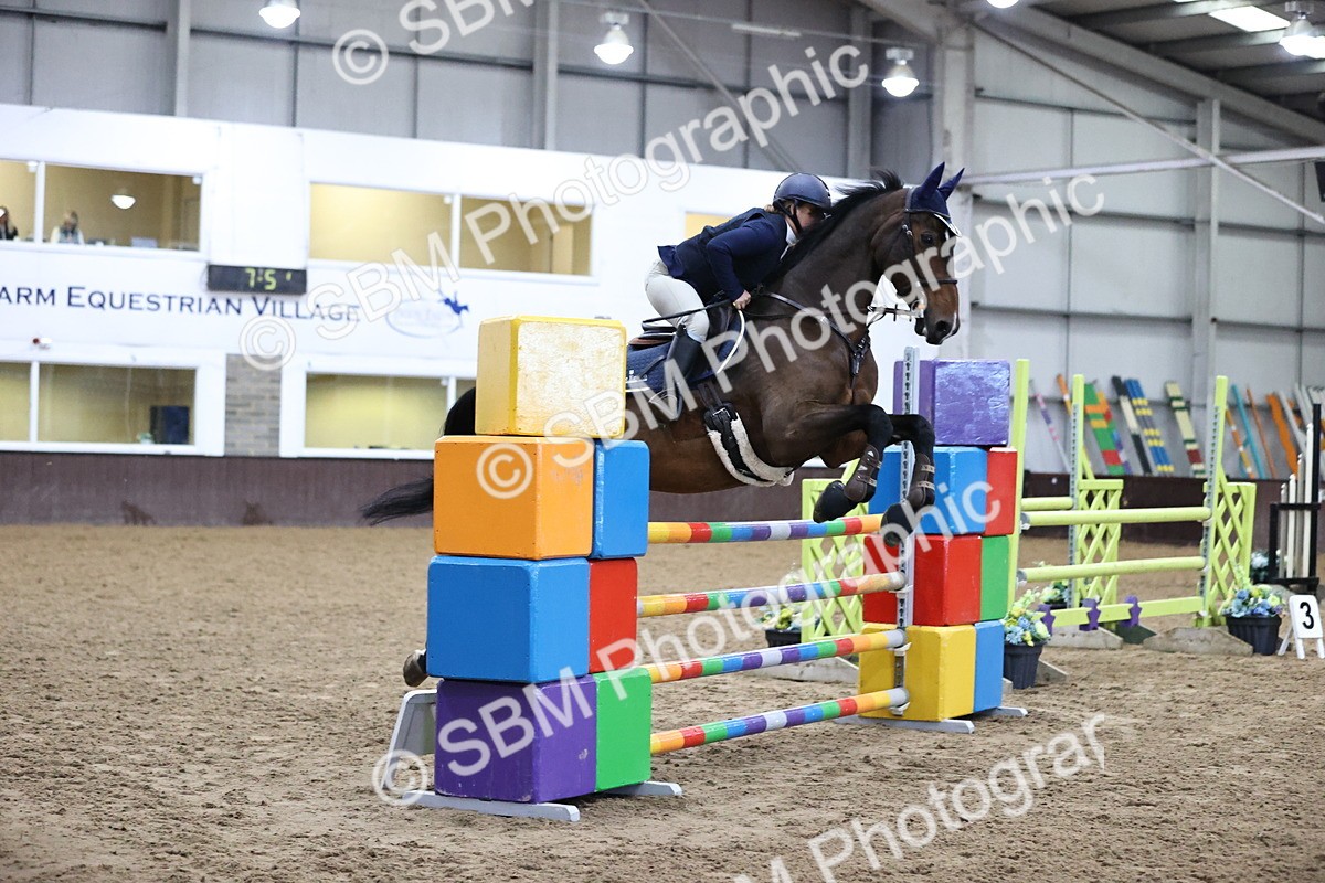 SBM_001812 - Class 4 - Senior Newcomers - 1.10m Open
