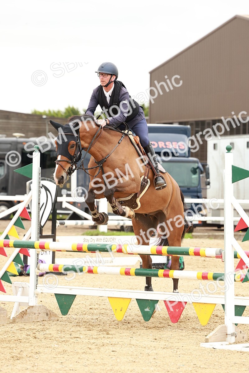 1I0A7409 - Class 3 - Senior Discovery - 1.00m