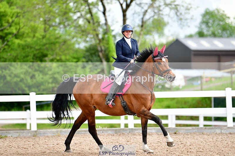 240524A-100817-02415 - Cls 21 British Novice and 90cm Open