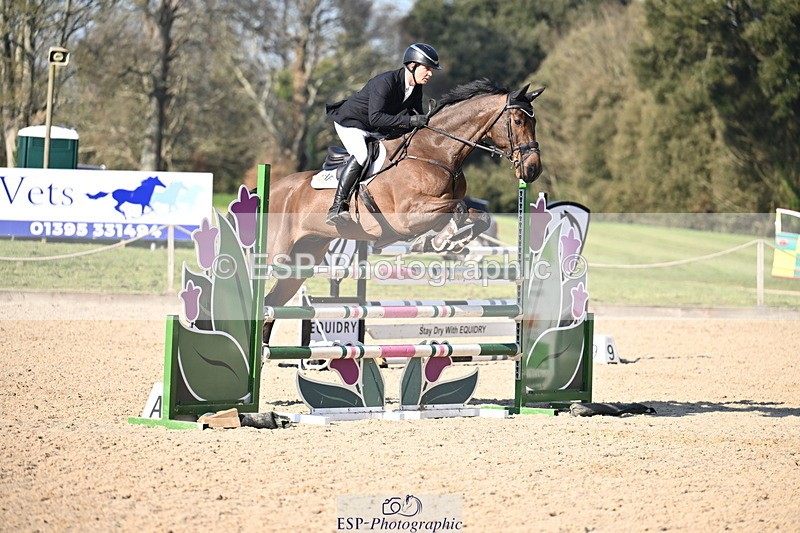 260321A-151058-01064 - 6 Foxhunter 1m 20 Open