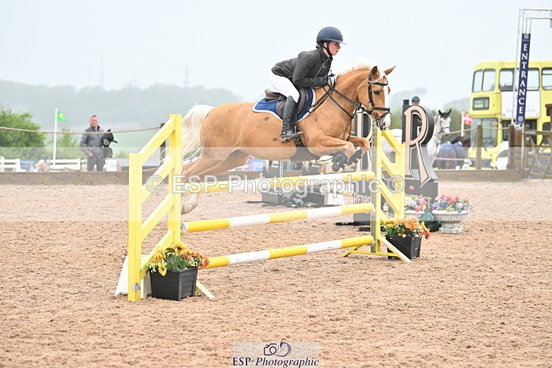 240505A-122829-05076 - Cls 4 Blue Chip Pony Newcomers & 1m Open