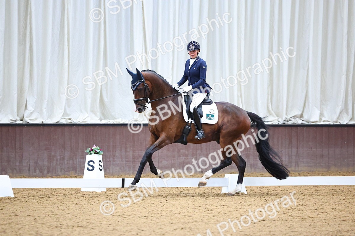 SBM_006572 - Class 5 - novice 6 - 12.04-13.07