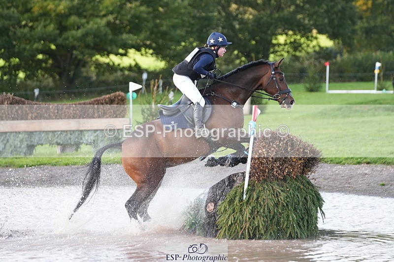 251024A-131725-11048 - B-160-Phoebe.Woods