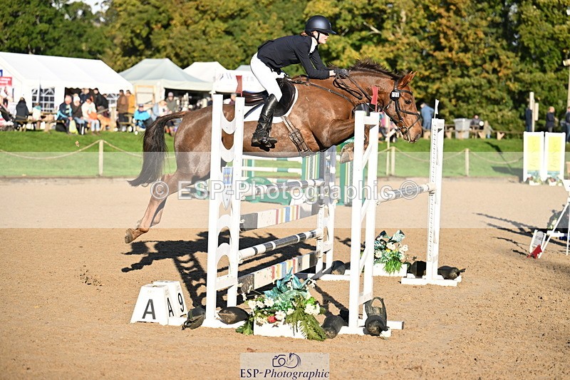 251024A-095547-06284 - B-124-Sophie.Lamb