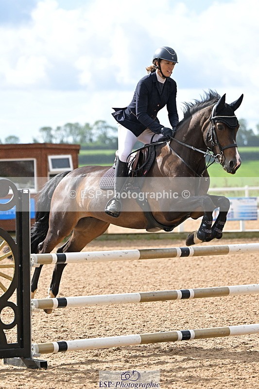 240912A-110607-01094 - Cls 9 Snr Discovery and 1m Open