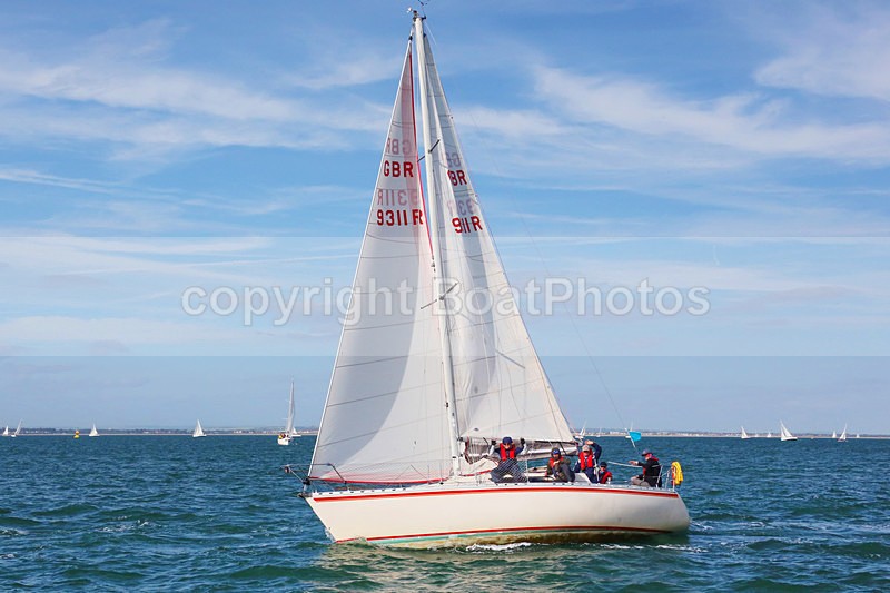 150627 GBR 9311R WT7A1728_N - ROUND THE ISLAND RACE - SATURDAY 27th JUNE 2015