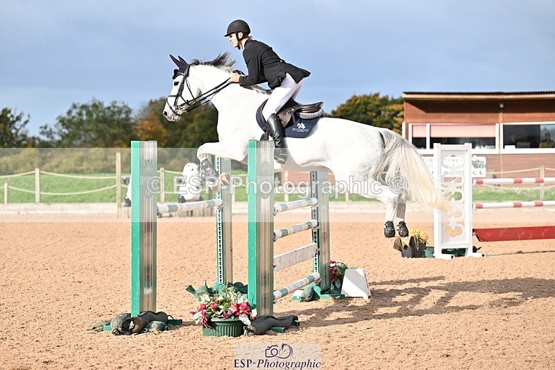 251005-101311-02700 - Cls 15 Foxhunter and 1.20m