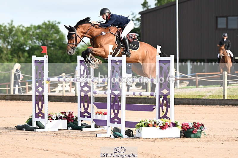 240721A-080117-16352 - Cls 20, 1 Star Gold Tour 1.35m