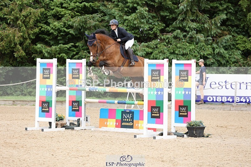 240711-153117-28969 - Cls 124 Foxhunter