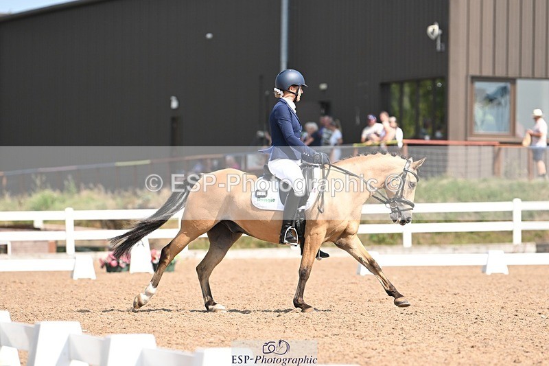 250816-120258-04409 - 060-Felicity.HendySheepcote.Champion.Star
