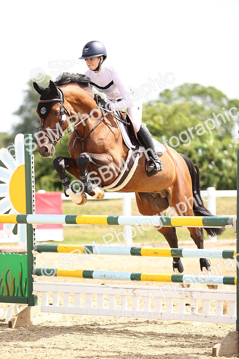 SBM_000441 - Class 15 - Redpost Equestian Senior Foxhunter - 1.20m