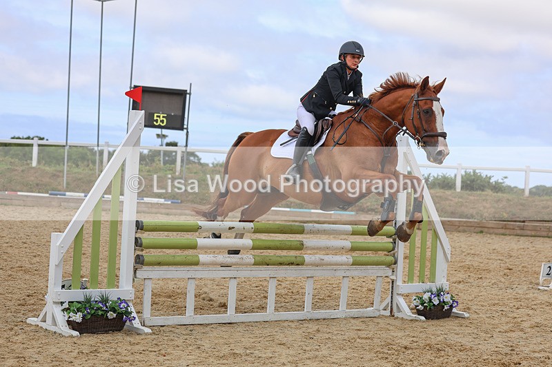 3E7A5027 - Class 4: Senior British Novice/90cm open