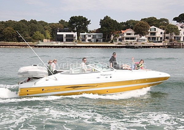 090524 RIGMAROLE IMG_1572 - Motorboats - Open