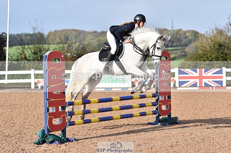 231028A-105740-00642 - Cls 2 British Novice & 80cm Open