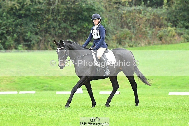 241024-150424-04694 - 423-Alexandra.Erskine.Scott-PRIMITIVE.DAYLIGHT