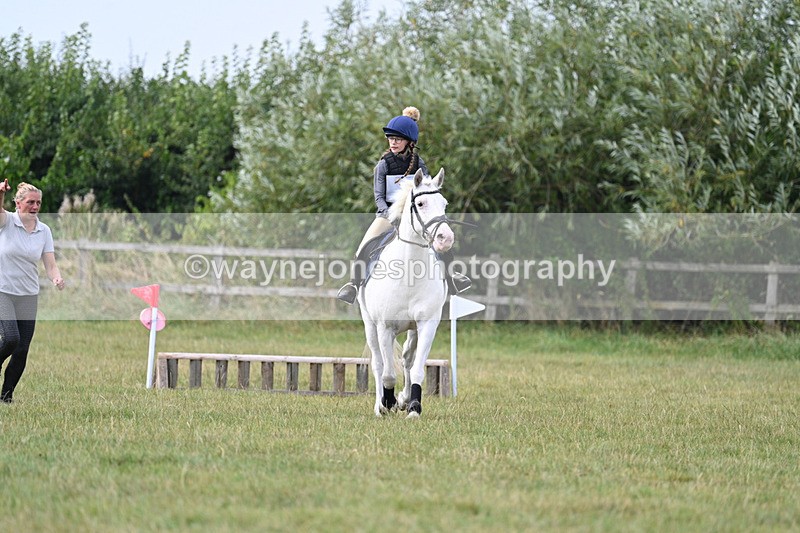 WJ7_6427 - 40cm XC Time 11:50 to 12:10