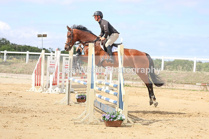 3E7A3738 - Class 4: Senior British Novice/90cm open