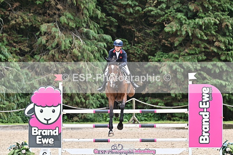 250524A-134725-11905 - D-451-Laura.Collett-DRUMGIVEN.MR.CHARISMA