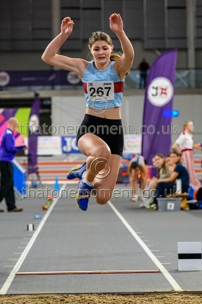 SenInd26-916303 - Field Female Set One