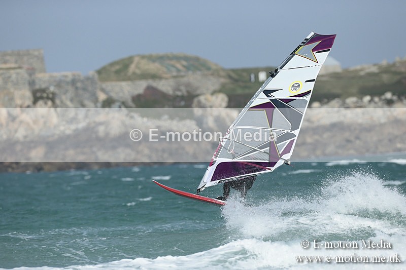 WS 020413-129 - Windsurfing