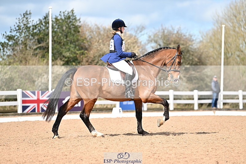 240324A-122019-02236 - Novice 28, 12.15 to 13.00