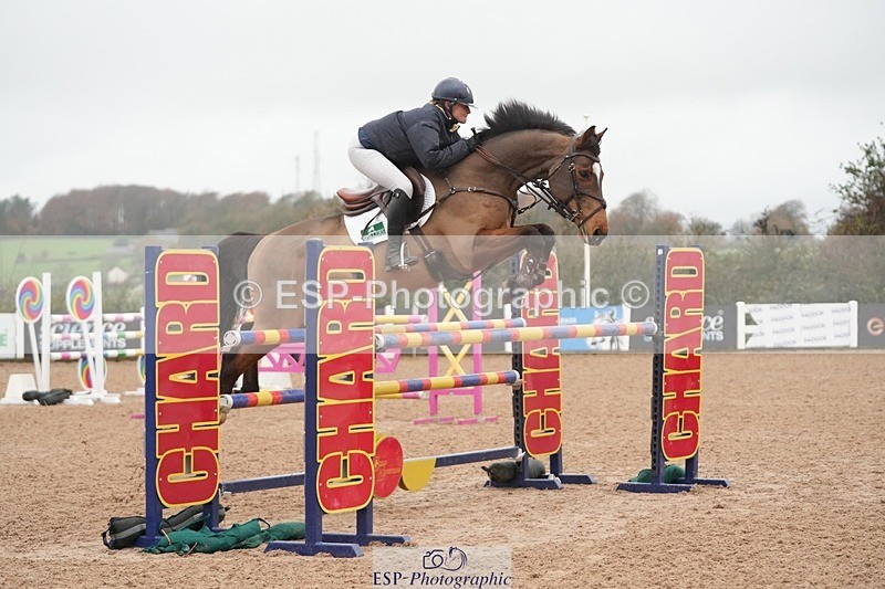 251107-132731-01157 - Cls 6 Foxhunter and 1.20m Open