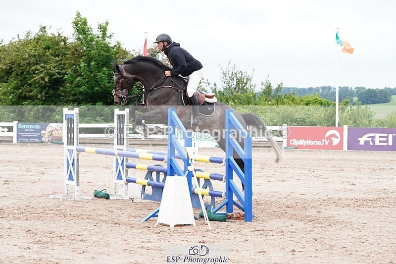 250524-111338-06339 - Cls 21 A&B Snr Disco & 1.00m Open