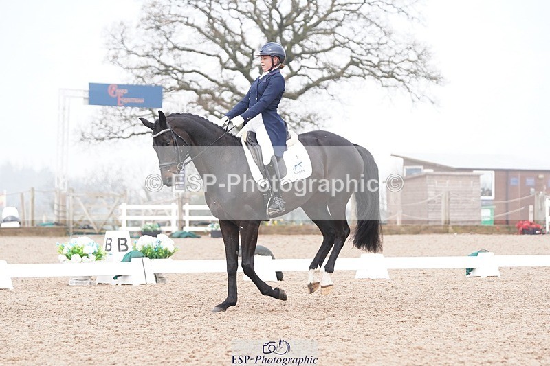 250404-102452-04293 - 003-Abbie.Newbury-Seagry.Firstamour