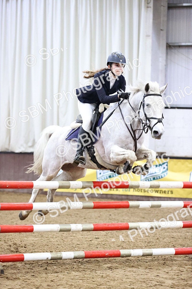 SBM_000760 - Class 4 - Blue Chip Pony Newcomers - 1.00m