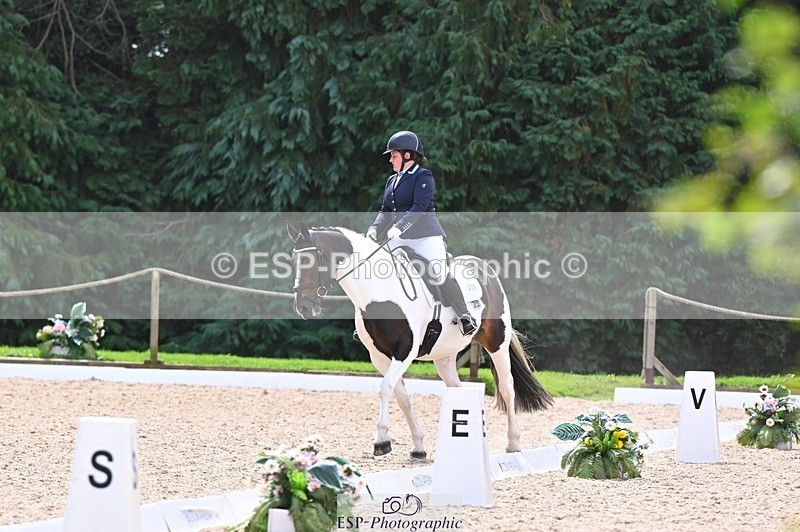 240809-114920-00583 - 228-Lauren.Picknett-Bonnie.V