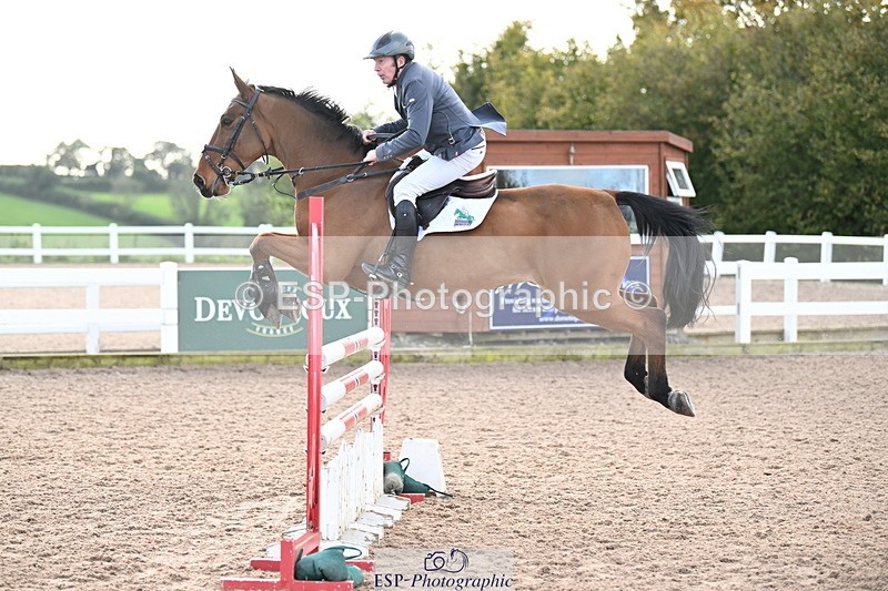 241023A-144037-01097 - Cls 4 Newcomers and 1.10m Open