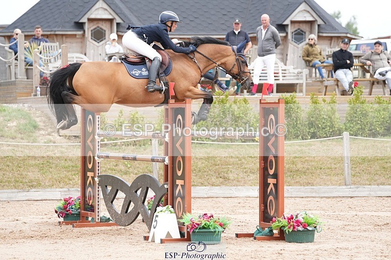 250718-112847-10024 - Cls 2, 3 Star Small Tour Break til End