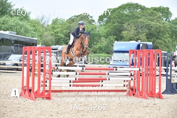JAC_4262 - CLASS 6 Senior Foxhunter/ 1.20m Open