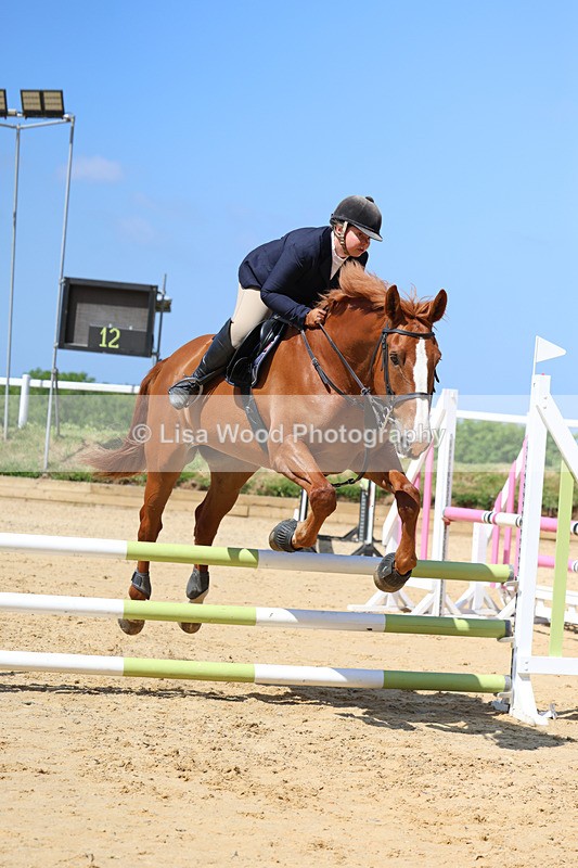 3E7A9591 - Class 8: Senior 80cm