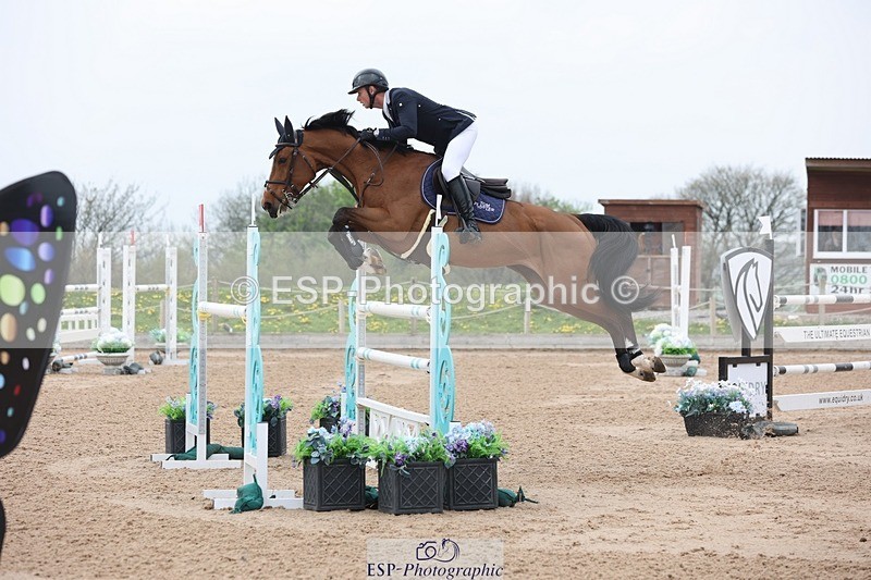 250424-120518-05208 - Cls 1 - 2 Star Small Tour