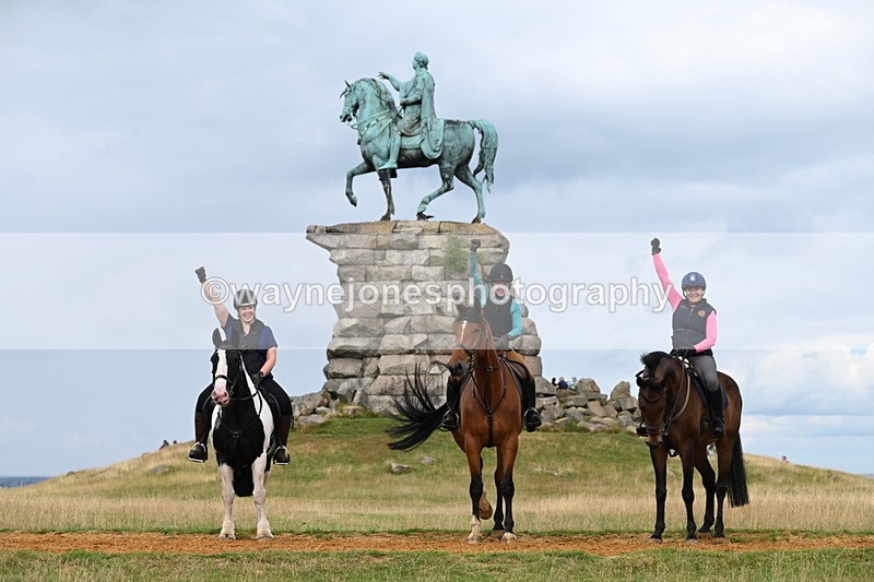 DSC_7879 - Time at Statue 13:16 to 13:52
