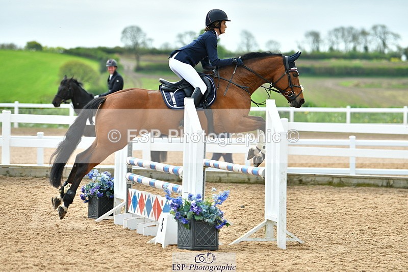 230507A-113422-07263 - Cls 41 85cm Amateur Quali